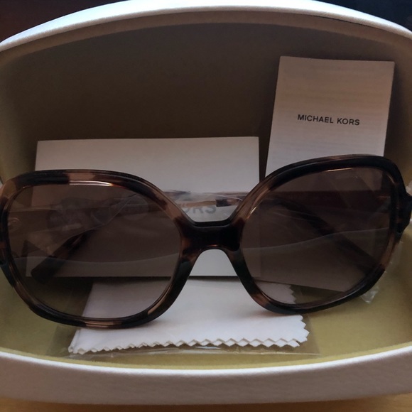 New - Never worn Michael Kors Sunglasses - Picture 1 of 3